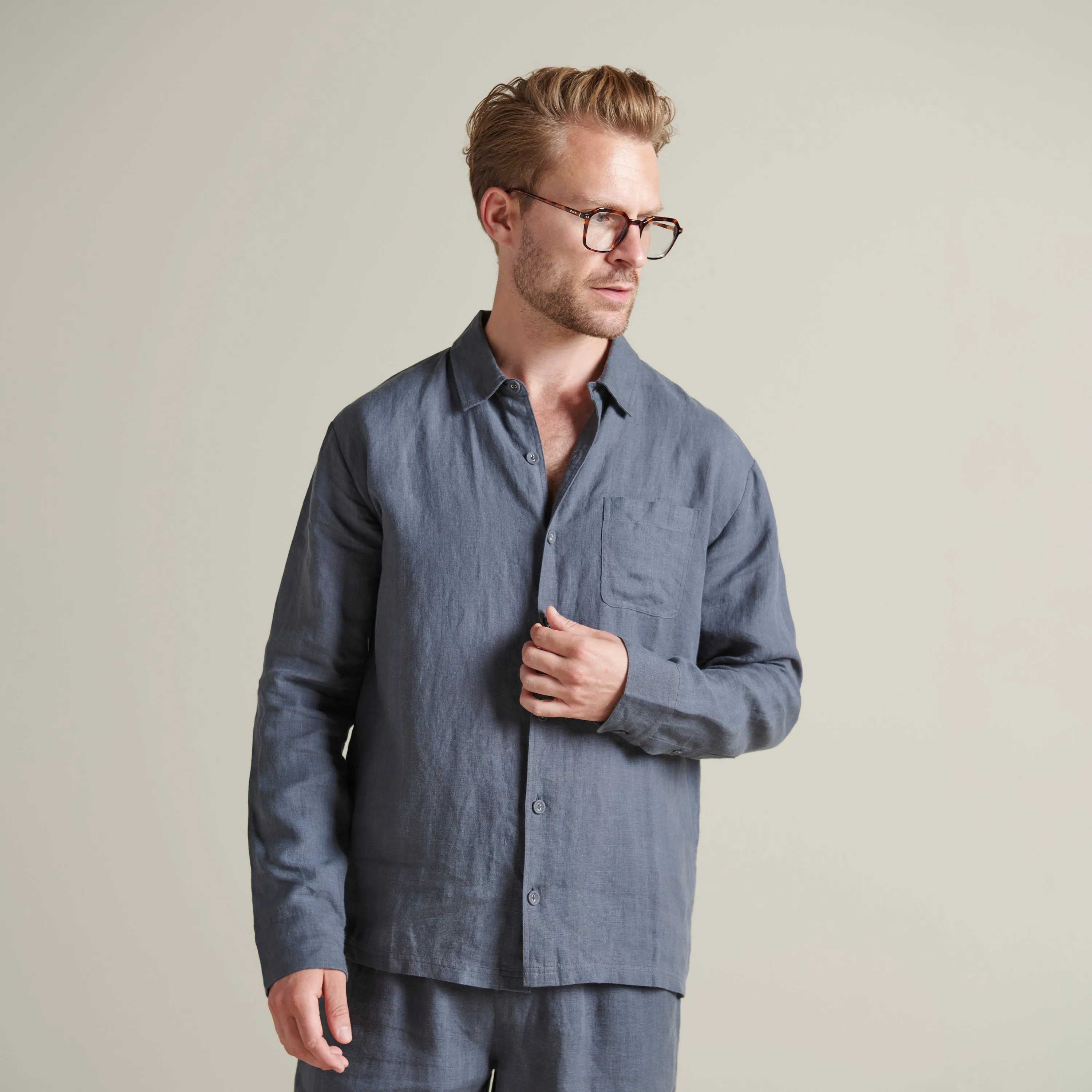 The Men's Linen Shirt - Ink